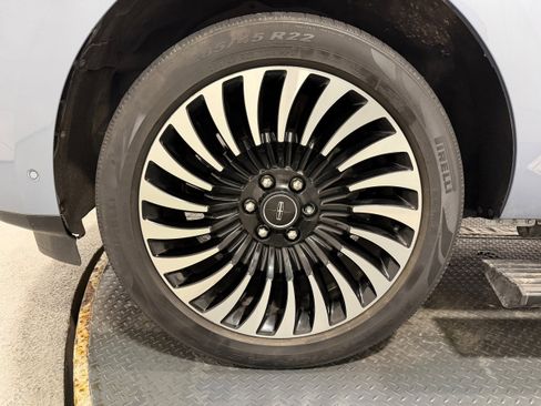 Used 2019 Lincoln Navigator Black Label w/ Cargo Package image 43