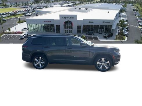 Used 2021 Jeep Grand Cherokee L Limited w/ Trailer Tow Group (B) AWD/4WD image 15