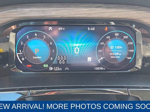 Used 2025 Volkswagen Atlas SEL Premium R-Line image 17