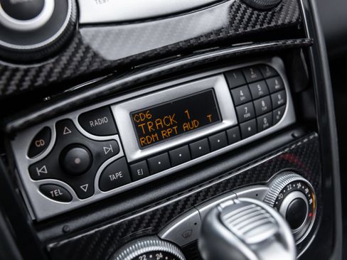 Used 2009 Mercedes-Benz SLR image 25