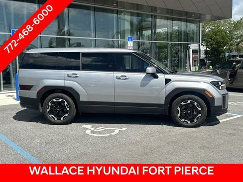Used 2025 Hyundai Santa Fe SE FWD image 6