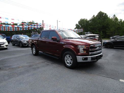 Used 2017 Ford F150 Lariat w/ Equipment Group 501A Mid AWD/4WD image 5