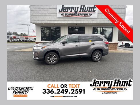 Used 2019 Toyota Highlander XLE image 1