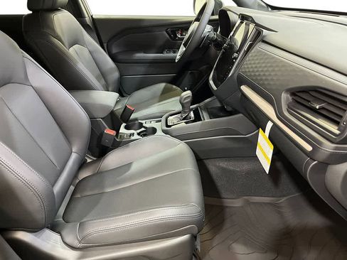 Used 2025 Subaru Forester Limited image 27