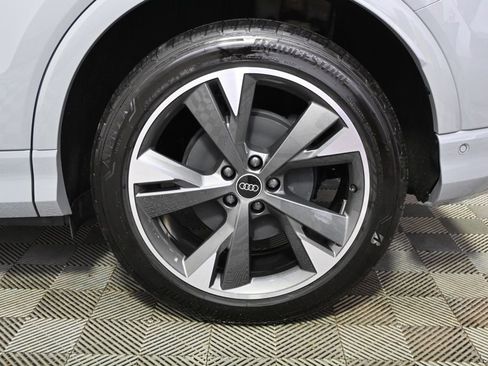 Used 2022 Audi Q4 e-tron Prestige image 20