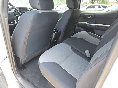 Used 2021 Toyota Tacoma TRD Off-Road w/ Technology Package image 13