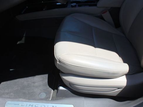 Used 2023 Lincoln Corsair FWD w/ Equipment Group 102A image 43