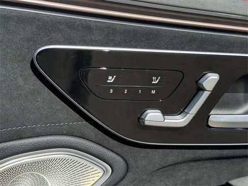 Used 2022 Mercedes-Benz EQS 450+ Sedan image 29