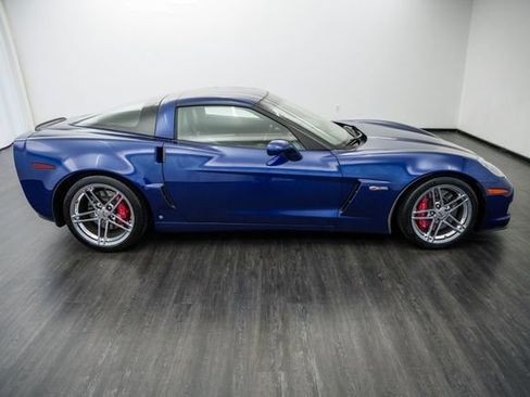 Used 2007 Chevrolet Corvette Z06 w/ Preferred Equipment Group RWD image 6