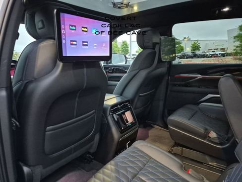 Used 2025 Cadillac Escalade IQ Sport 1 w/ Smart Trailering package image 21