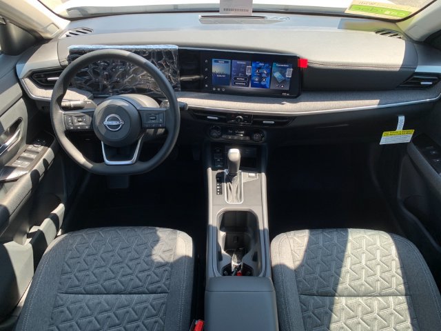 New 2026 Nissan Kicks SV w/ Interior Electronics Package AWD/4WD image 15