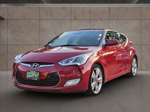 Used 2016 Hyundai Veloster w/ Option Group 03 FWD image 6