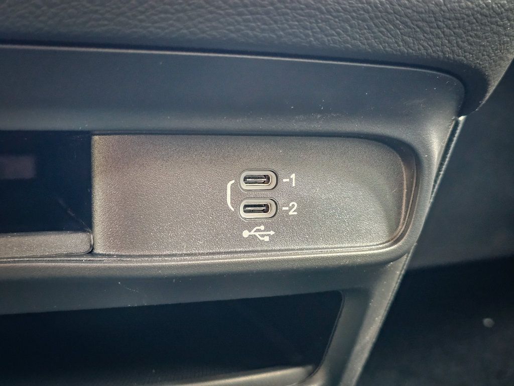 New 2027 Chrysler Pacifica Select AWD/4WD image 27