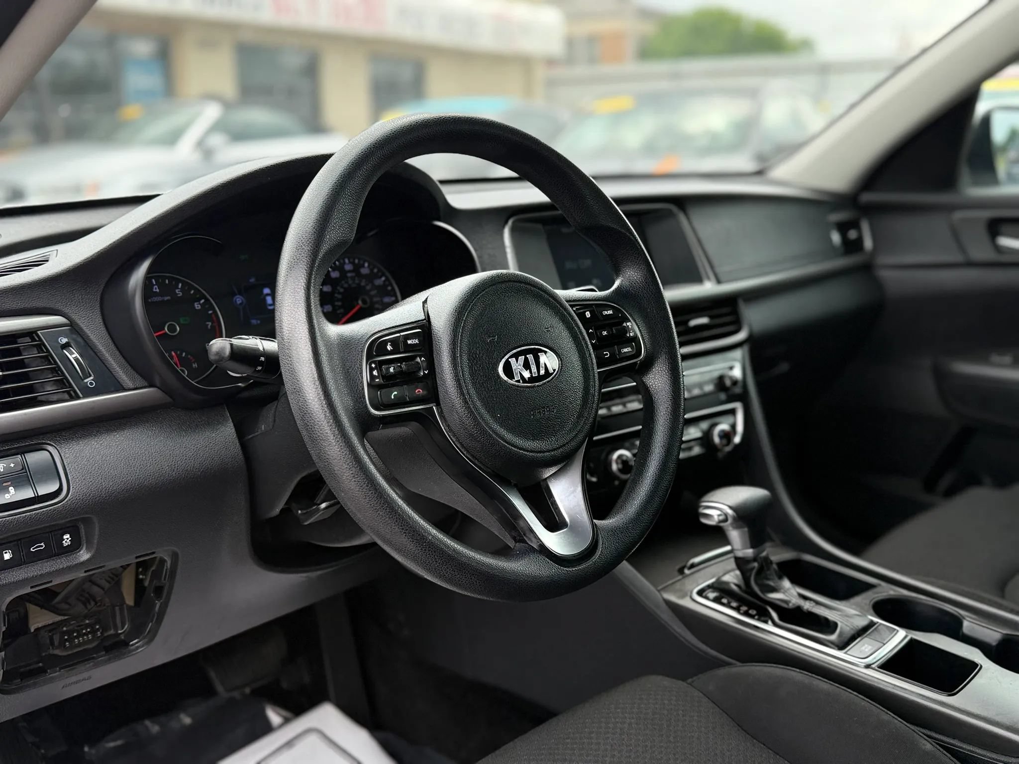 Used 2018 Kia Optima LX FWD image 18