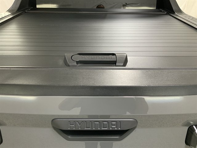 Used 2023 Hyundai Santa Cruz SEL w/ Activity Package FWD image 8