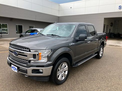 Used 2018 Ford F150 XLT w/ Equipment Group 302A Luxury AWD/4WD image 2