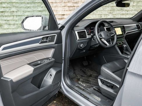 Used 2023 Volkswagen Atlas Cross Sport SEL image 22