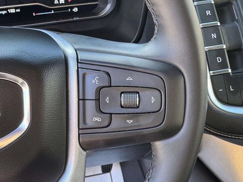 Used 2023 GMC Yukon SLT w/ SLT Luxury Package AWD/4WD image 21