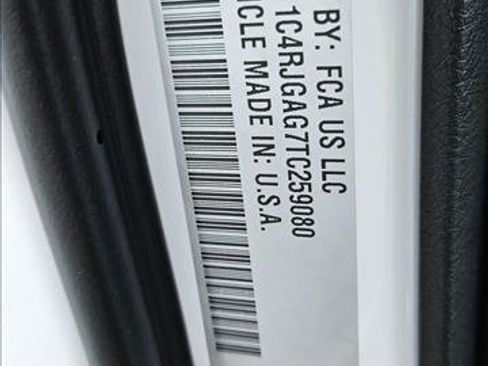 New 2026 Jeep Grand Cherokee Laredo RWD image 17