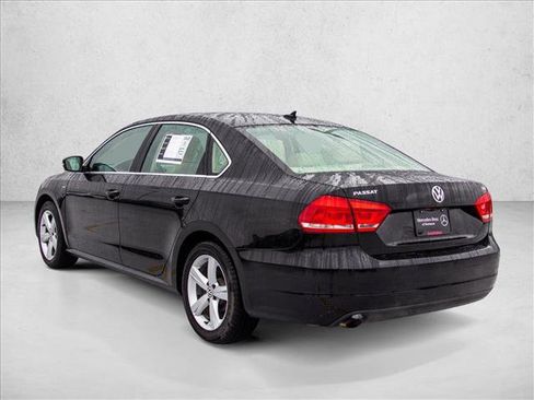 Used 2015 Volkswagen Passat 1.8T Wolfsburg Edition image 7