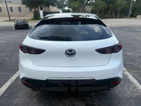 Used 2022 MAZDA MAZDA3 s image 4