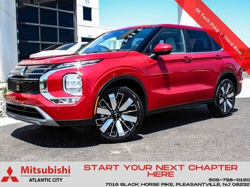 New 2025 Mitsubishi Outlander SE FWD image 1