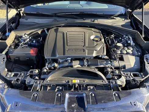 Certified 2025 Jaguar F-PACE R-Dynamic S image 24