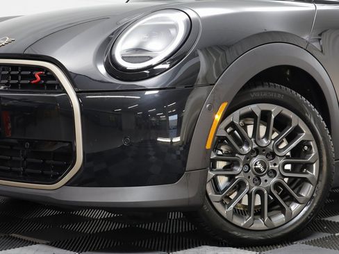 Certified 2025 MINI Cooper S image 3