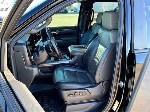 Used 2022 Chevrolet Silverado 1500 ZR2 image 32