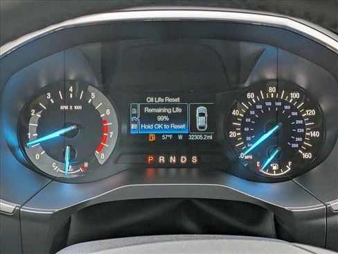 Used 2018 Ford Edge SEL FWD image 11