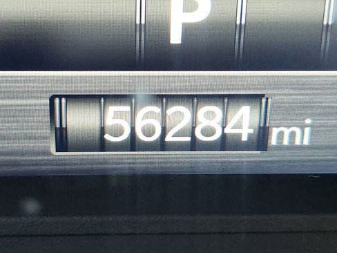 Certified 2025 RAM 1500 Laramie image 22