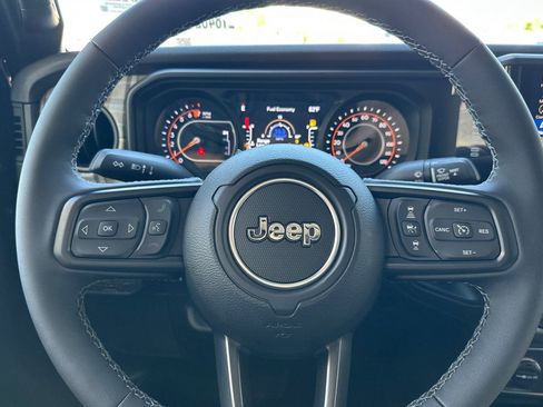 New 2026 Jeep Gladiator Sport AWD/4WD image 24
