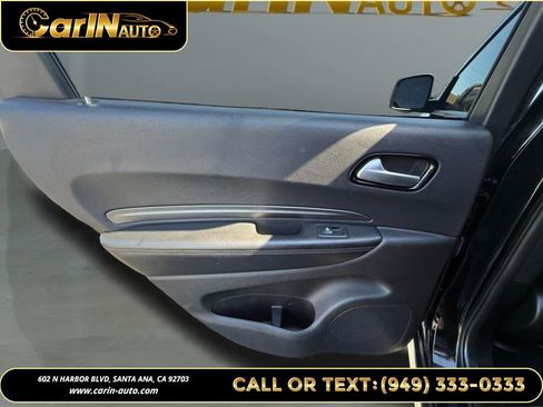 Used 2021 Dodge Durango SXT w/ 3rd Row Seating Group RWD image 32