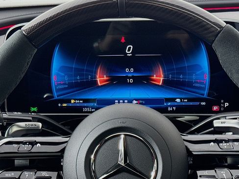 New 2026 Mercedes-Benz E 53 AMG e 4MATIC Sedan image 18