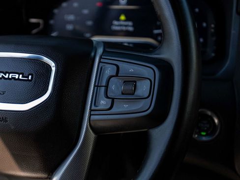 Used 2024 GMC Yukon Denali AWD/4WD image 24