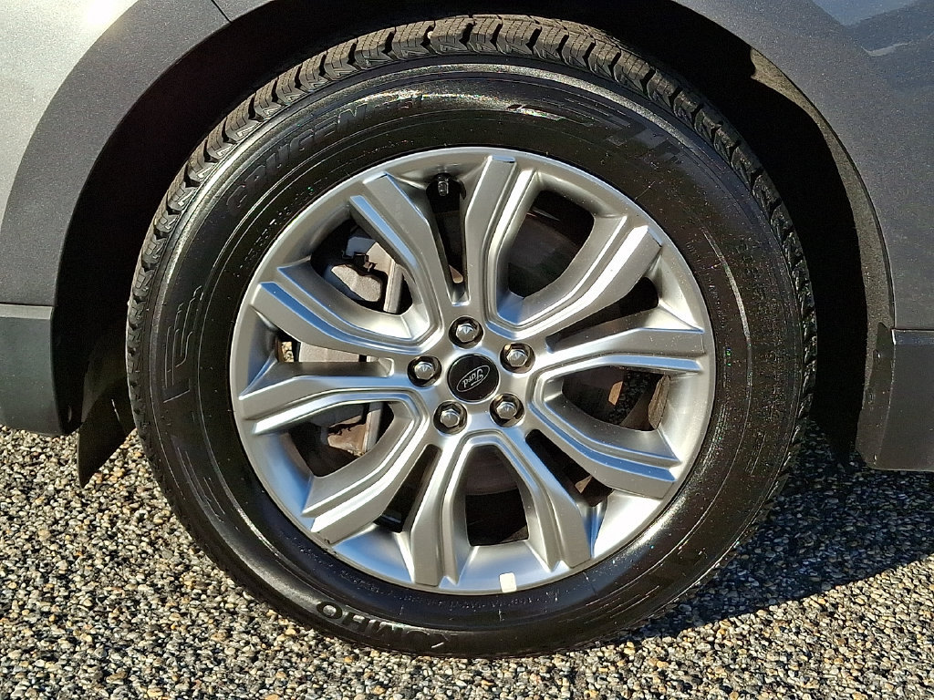 Used 2024 Ford Edge Titanium AWD/4WD image 9