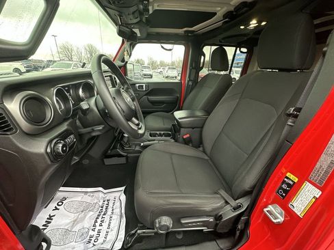 Used 2021 Jeep Wrangler Unlimited Sport image 11