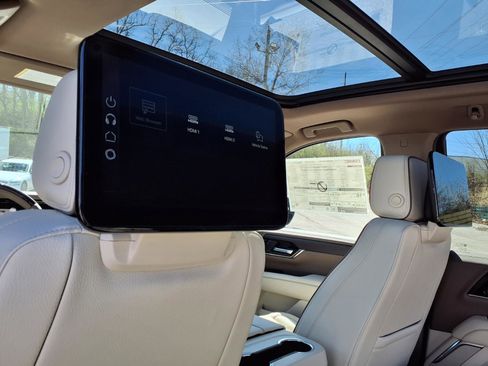 New 2026 GMC Yukon Denali w/ Denali Reserve Package image 21