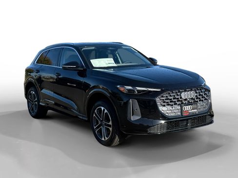 New 2025 Audi Q5 Premium image 7