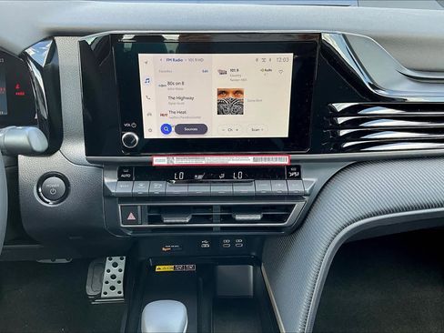 New 2026 Toyota Camry SE w/ Convenience Package FWD image 6