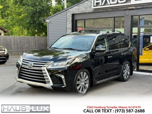 Used 2017 Lexus LX 570 4WD image 4