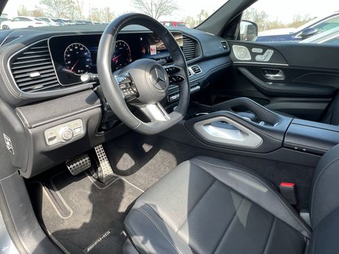 Certified 2025 Mercedes-Benz GLS 450 4MATIC image 17
