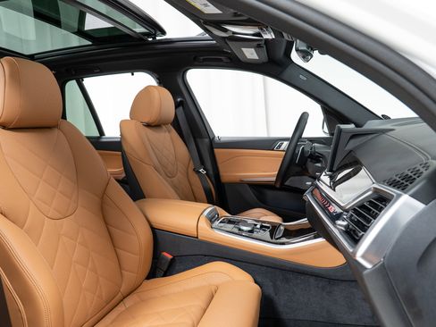 Used 2026 BMW X5 xDrive40i w/ Premium Package image 21