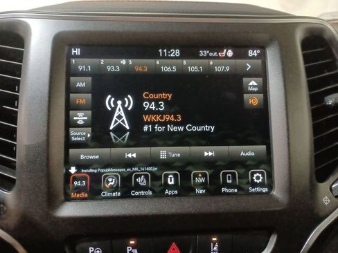 Used 2021 Jeep Cherokee Trailhawk w/ Sun, Sound & Nav Group image 12