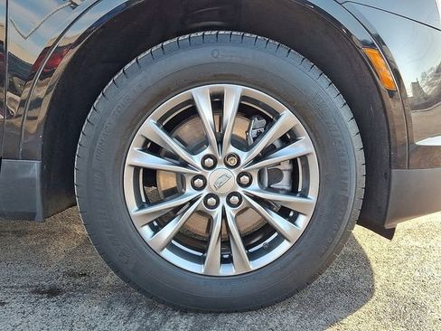 Certified 2022 Cadillac XT5 Premium Luxury image 10