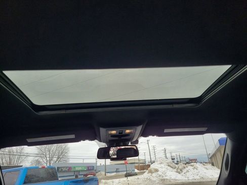 Used 2018 RAM 1500 Sport w/ Hydro Blue Sport Package image 15