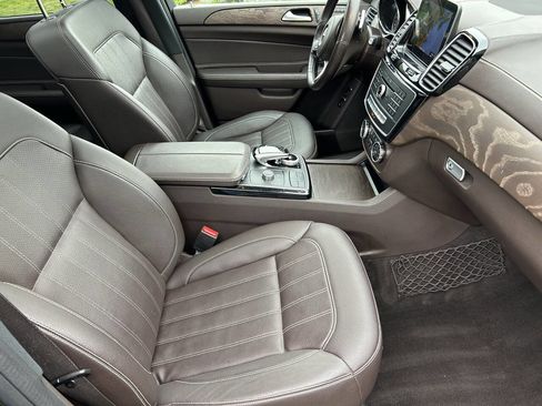 Used 2019 Mercedes-Benz GLS 450 4MATIC image 7