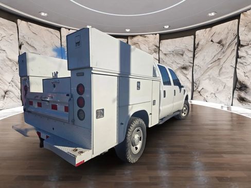 Used 2009 Ford F350 Lariat image 6