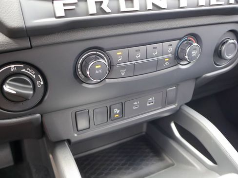 New 2026 Nissan Frontier SV AWD/4WD image 12