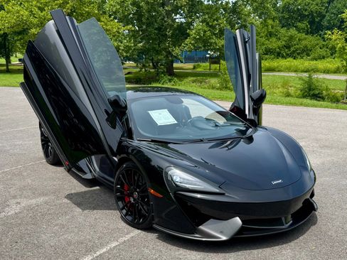 Used 2017 McLaren 570S Coupe RWD image 9
